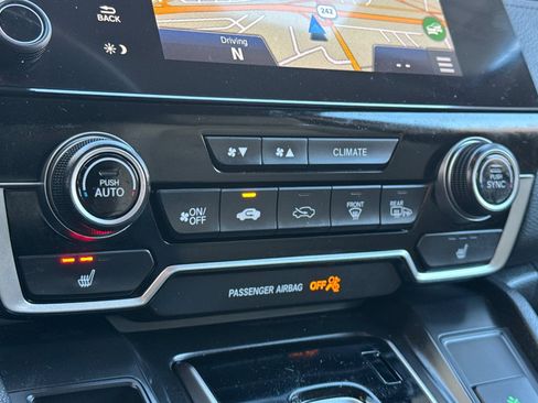 Used 2018 Honda CR-V Touring image 16