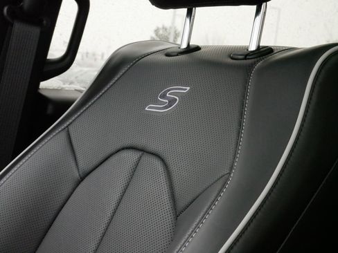 Used 2024 Chrysler Pacifica Limited w/ S Appearance Package image 34