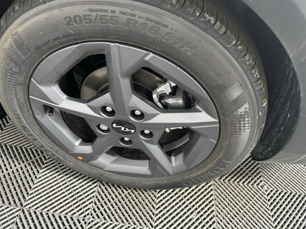 New 2026 Kia K4 FWD image 21