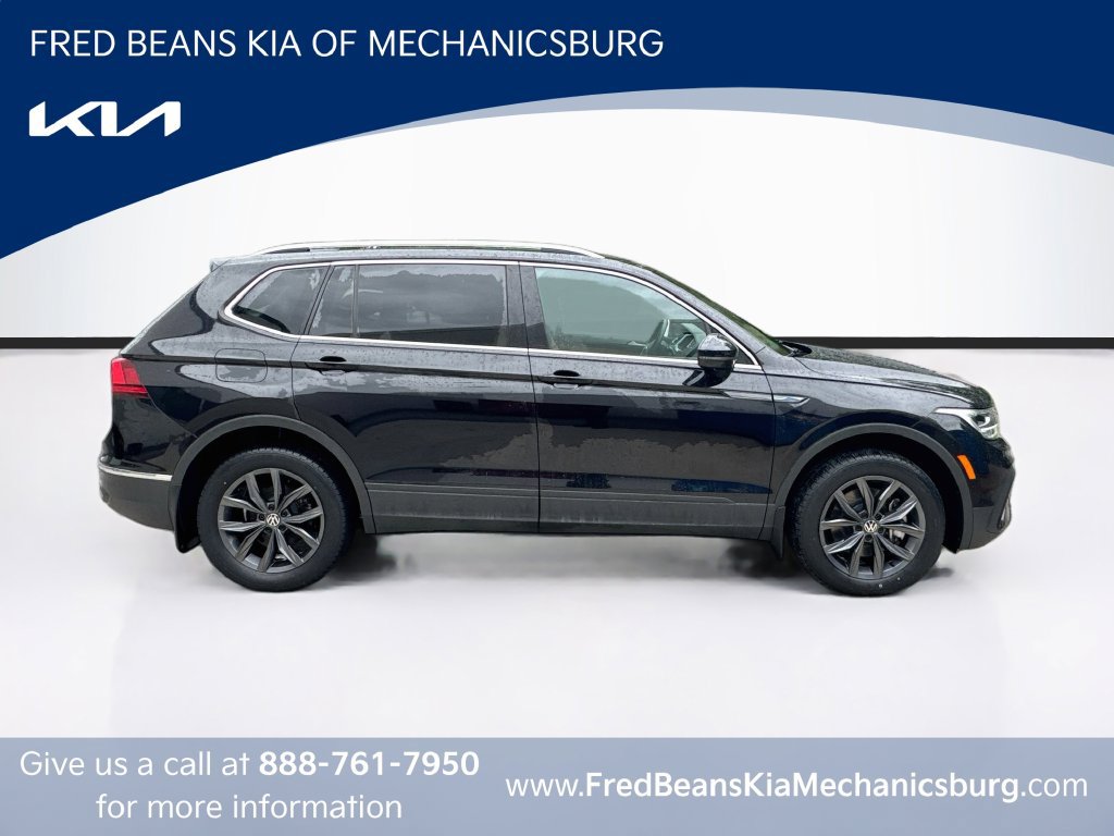Used 2023 Volkswagen Tiguan SE w/ Panoramic Sunroof Package AWD/4WD image 8