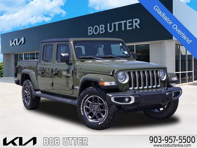 Used 2022 Jeep Gladiator Overland w/ Popular Equipment Package AWD/4WD image 1