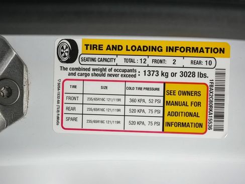 Certified 2024 Ford Transit 350 XLT RWD image 26