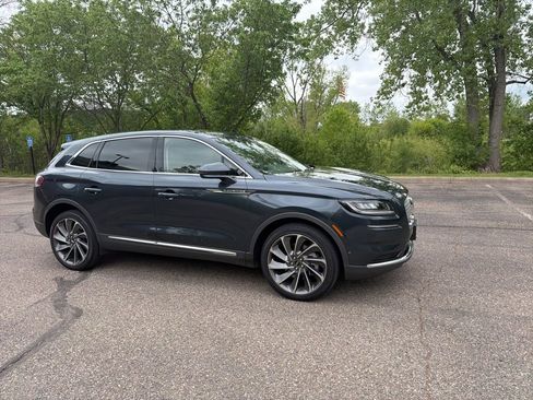 Used 2023 Lincoln Nautilus Reserve w/ Equipment Group 201A AWD/4WD image 12