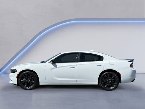 Used 2023 Dodge Charger SXT w/ Blacktop Package image 8