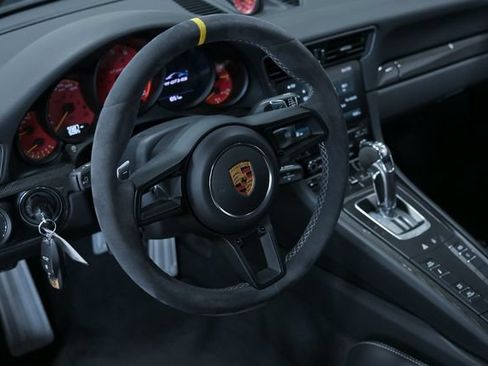 Used 2019 Porsche 911 GT3 RS RWD image 39