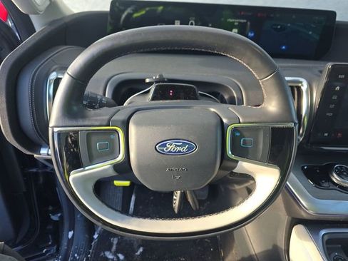 Used 2025 Ford Expedition Max Platinum w/ Driver's Package image 24