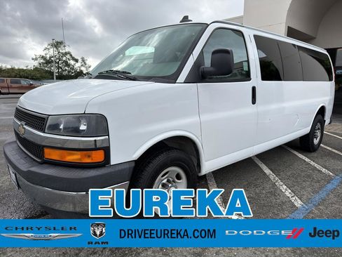 Used 2017 Chevrolet Express 3500 LT w/ LT Preferred Equipment Group image 1