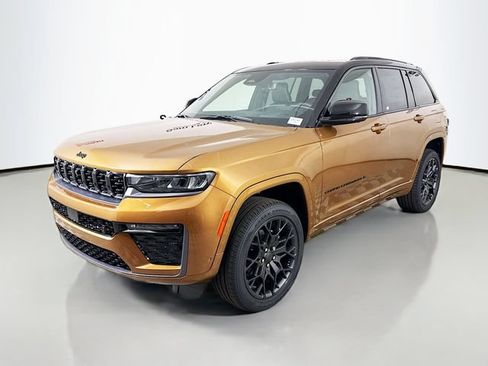 New 2026 Jeep Grand Cherokee Summit AWD/4WD image 3