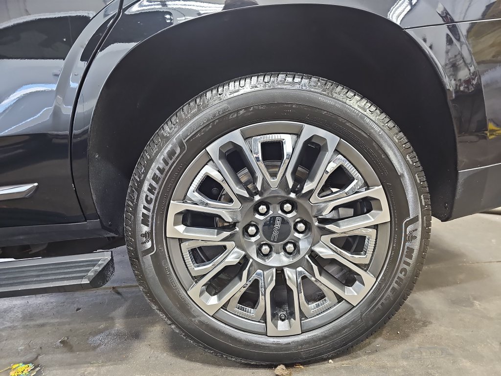 Certified 2023 GMC Yukon Denali Ultimate AWD/4WD image 40