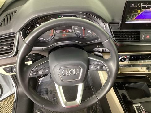 Used 2023 Audi Q5 2.0T Premium w/ Convenience Package image 28