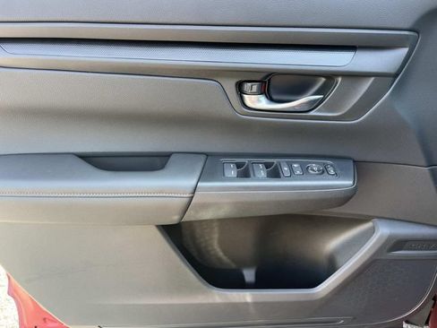 Used 2025 Honda CR-V Sport image 29