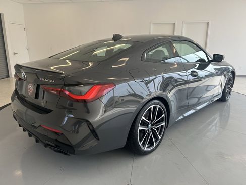 Used 2022 BMW M440i Coupe image 7
