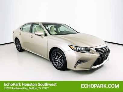 Used 2016 Lexus ES 350 w/ Navigation System Package