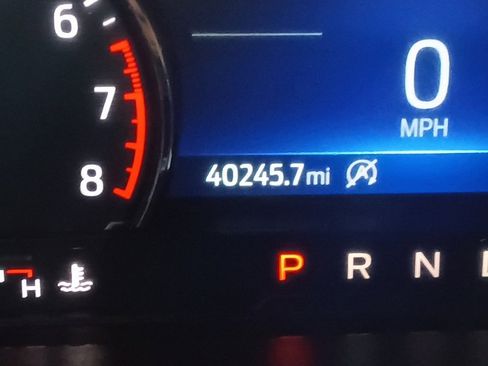 Used 2024 Ford Explorer XLT w/ Equipment Group 202A image 2