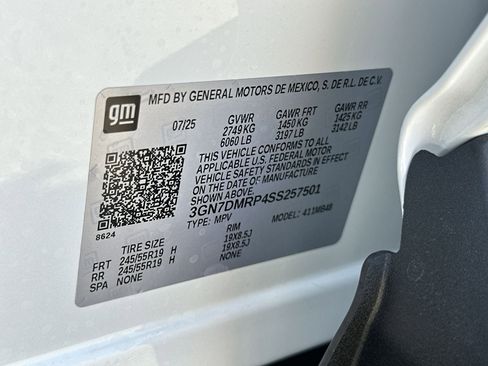 New 2025 Chevrolet Equinox EV LT image 67