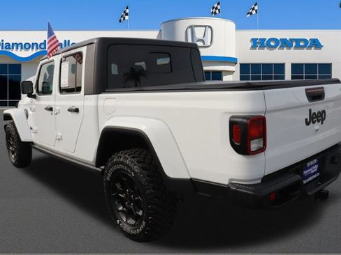 Used 2023 Jeep Gladiator Willys image 4