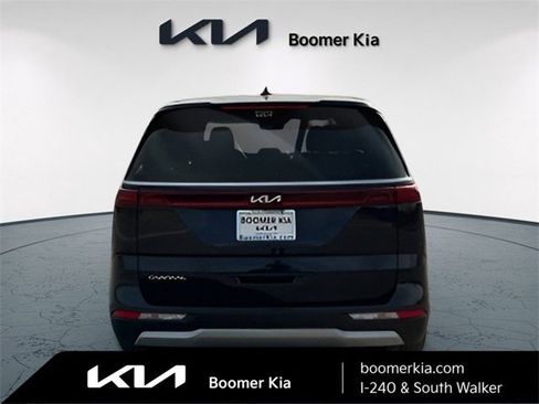 Certified 2024 Kia Carnival LX image 6