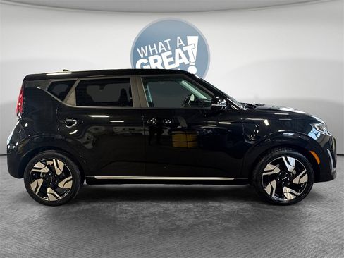 Certified 2023 Kia Soul GT-Line w/ GT-Line Technology Package image 2