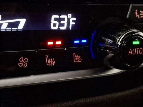 Used 2021 BMW 540i xDrive 540i xDrive w/ Executive Package image 24