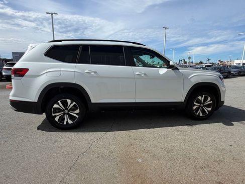 New 2026 Volkswagen Atlas SE FWD image 7