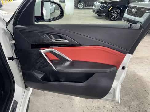 Used 2023 BMW X1 xDrive28i w/ M Sport Package image 9