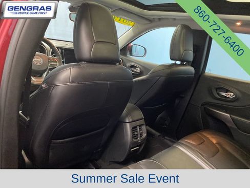 Used 2019 Jeep Cherokee Limited AWD/4WD image 28