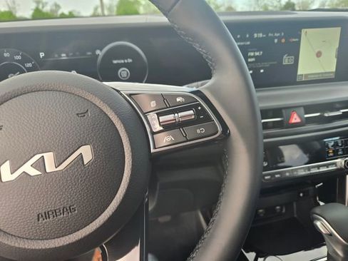 New 2026 Kia Seltos EX image 16