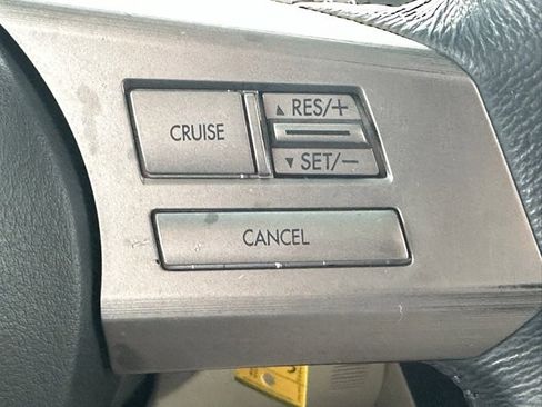 Used 2011 Subaru Legacy 2.5i Premium image 24