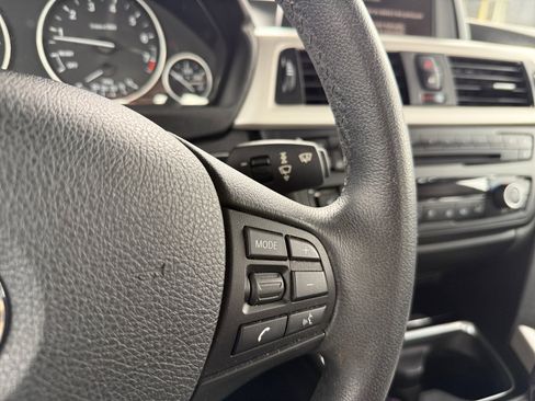 Used 2015 BMW 320i Sedan image 16