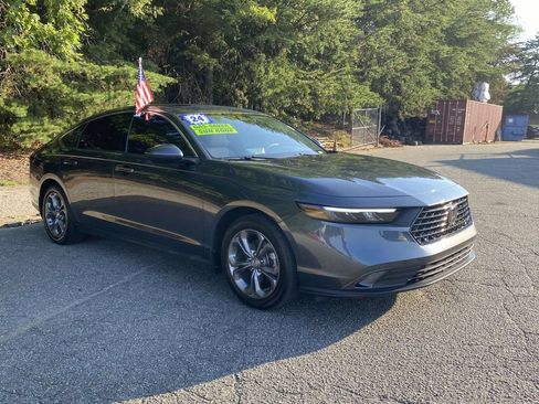 Used 2024 Honda Accord EX image 6