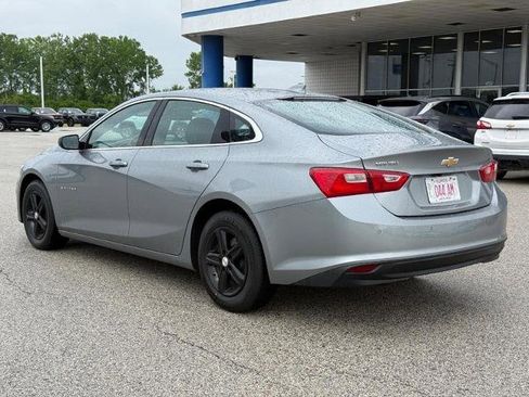 Used 2024 Chevrolet Malibu LT FWD image 3