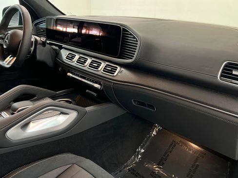 New 2026 Mercedes-Benz GLS 63 AMG 4MATIC image 25