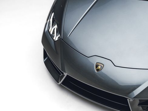 Used 2017 Lamborghini Huracan LP 580-2 RWD image 16
