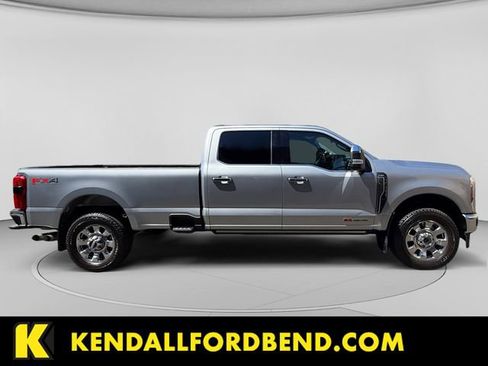 Used 2023 Ford F350 Lariat w/ Lariat Ultimate Package AWD/4WD image 6