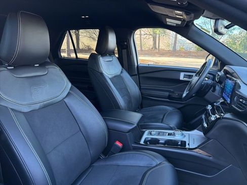 Used 2021 Ford Explorer ST image 22