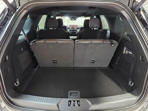New 2026 Ford Explorer Platinum image 15