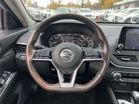 Certified 2021 Nissan Altima 2.5 SV w/ SV Premium Package image 21