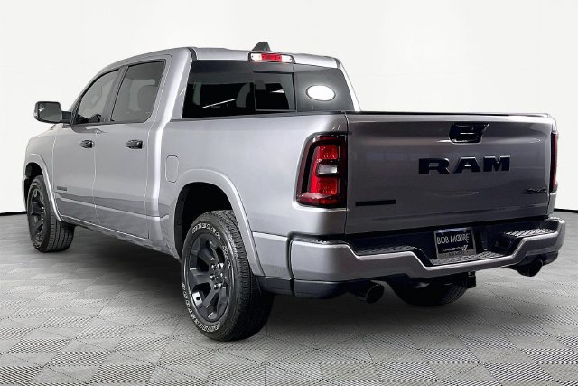 Used 2025 RAM 1500 Big Horn AWD/4WD image 4