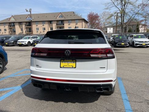 New 2026 Volkswagen Atlas Cross Sport SEL R-Line image 7