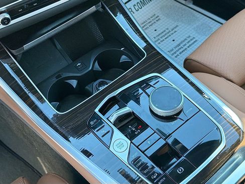 Used 2026 BMW X5 xDrive40i w/ M Sport Package image 29