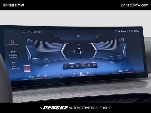 Used 2025 BMW 430i Convertible w/ Premium Package RWD image 11