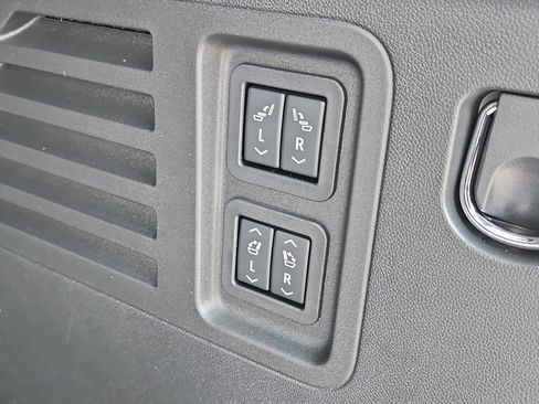 New 2026 Buick Enclave Preferred w/ Power Package image 10