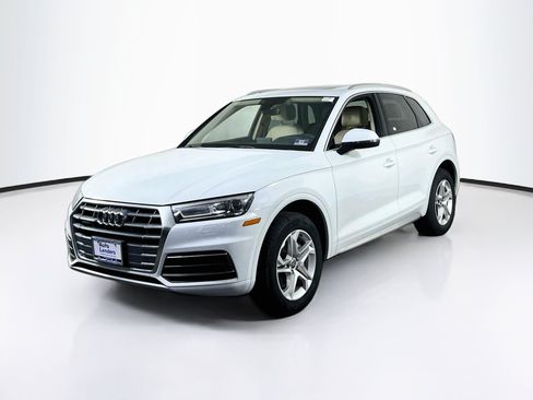 Used 2019 Audi Q5 2.0T Premium w/ Convenience Package AWD/4WD image 1