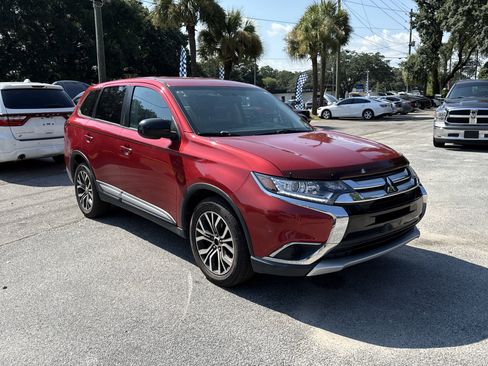 Used 2018 Mitsubishi Outlander ES image 7
