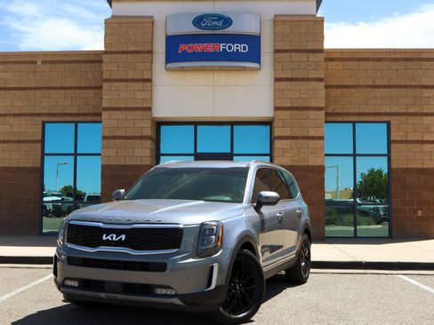 Used 2022 Kia Telluride SX FWD image 2