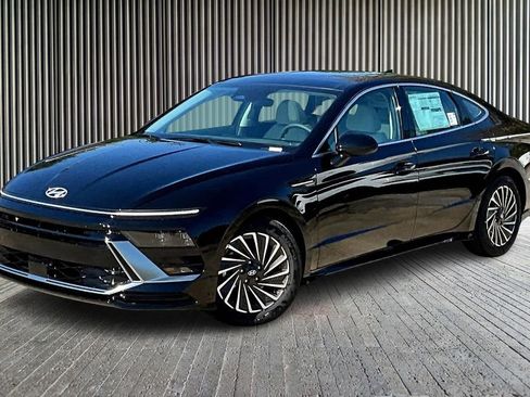 New 2026 Hyundai Sonata SEL FWD image 2