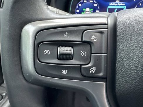 Used 2024 Chevrolet Tahoe Z71 w/ Luxury Package image 32