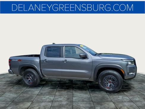 Used 2026 Nissan Frontier PRO-4X AWD/4WD image 2