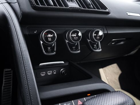 Used 2018 Audi R8 V10 plus AWD/4WD image 27