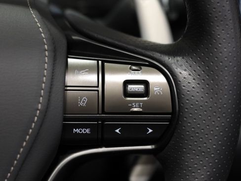 Used 2022 Lexus LC 500 Convertible w/ Touring Package image 37